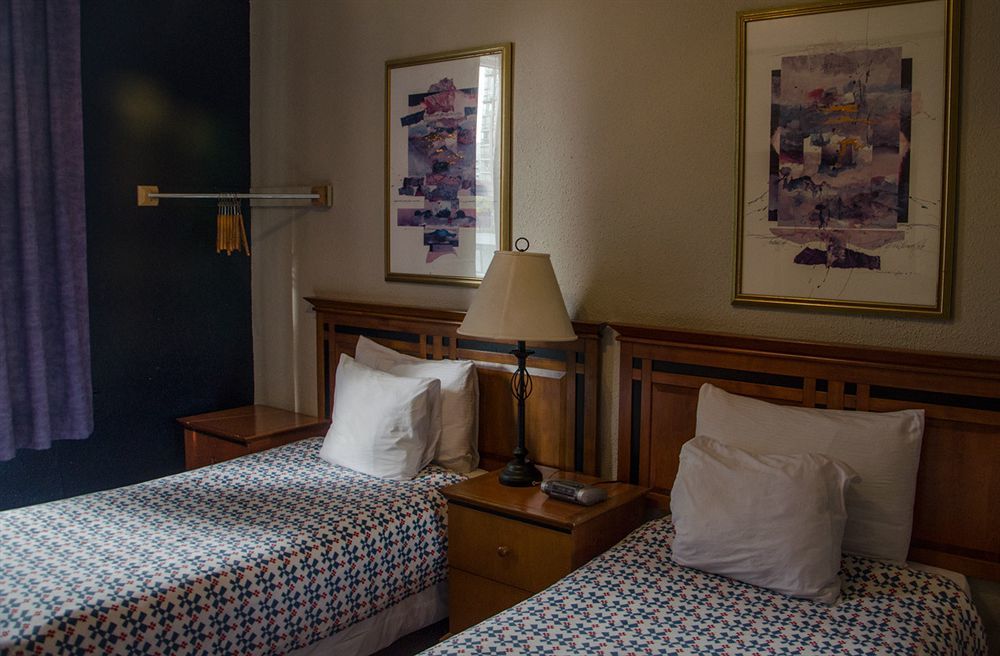 Hotel Ambassador Vancouver Eksteriør billede