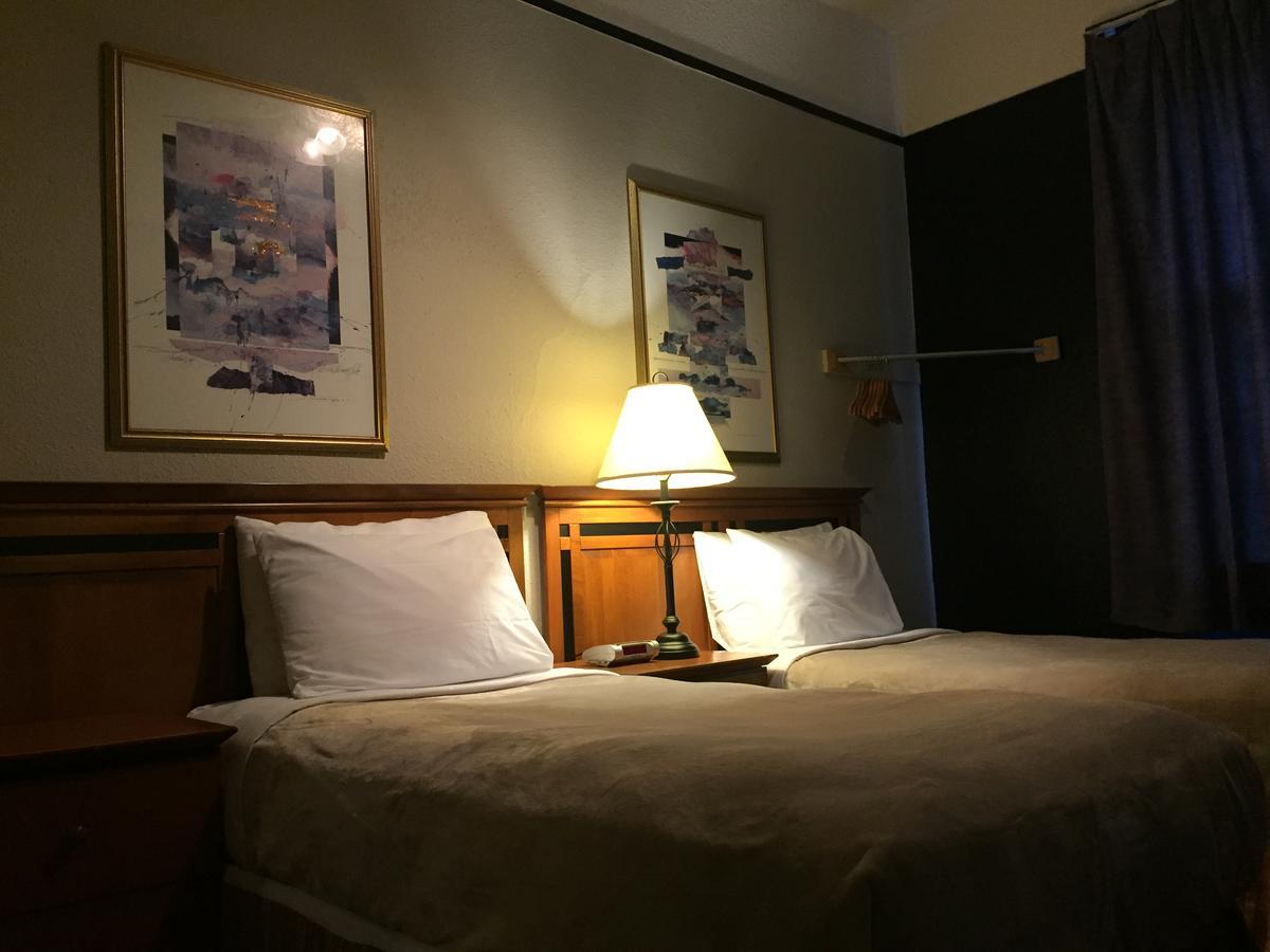 Hotel Ambassador Vancouver Eksteriør billede