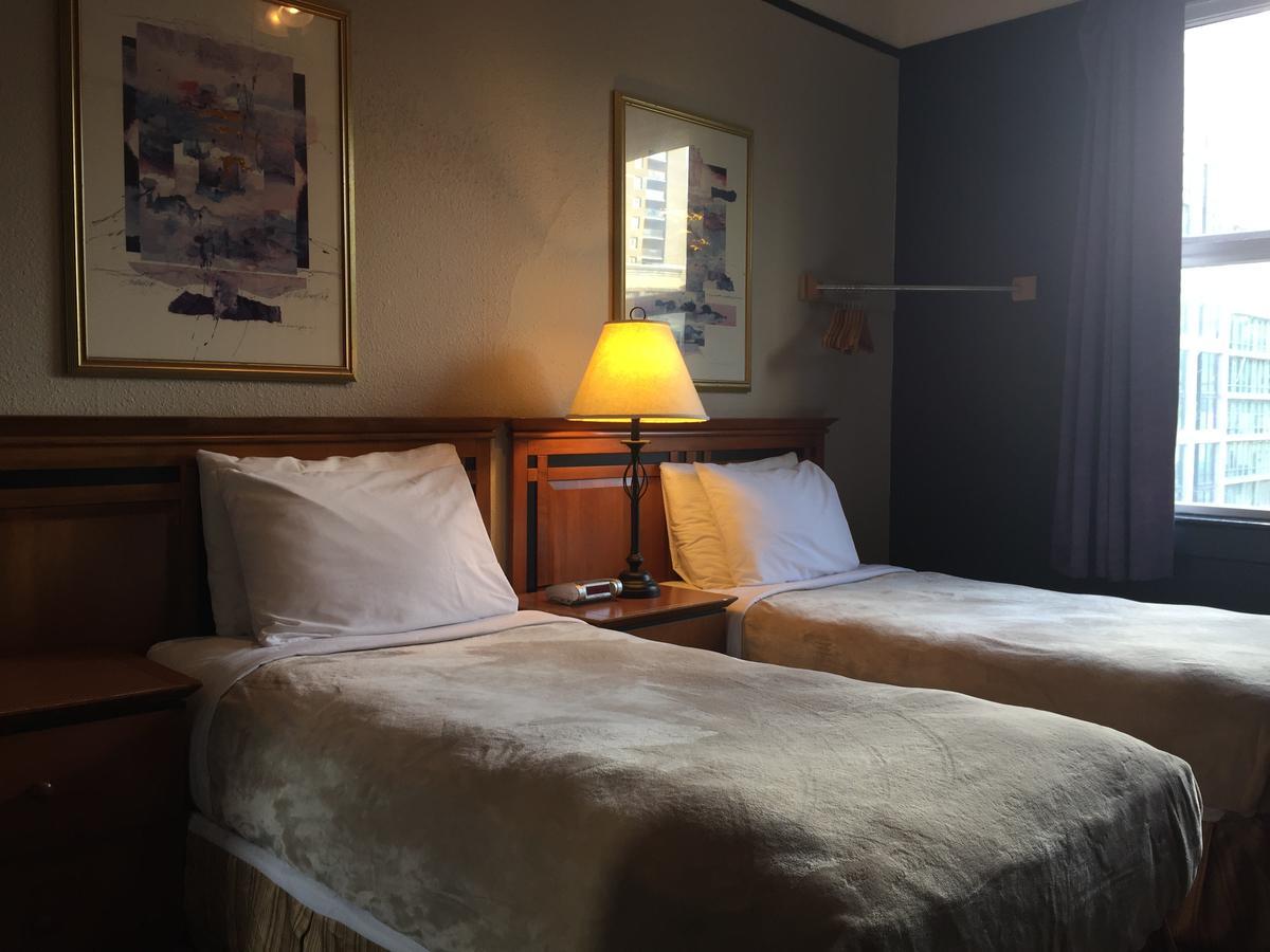 Hotel Ambassador Vancouver Eksteriør billede