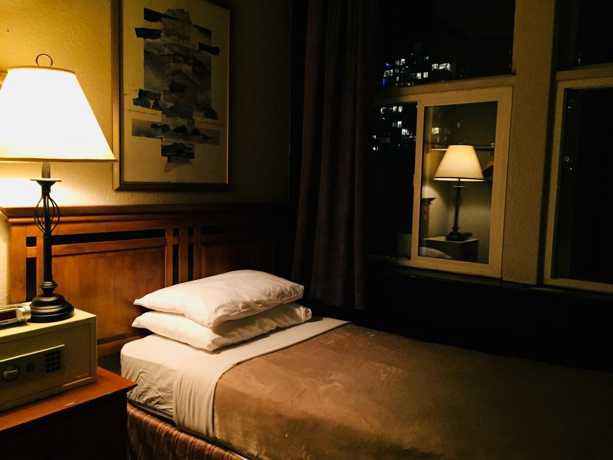 Hotel Ambassador Vancouver Eksteriør billede