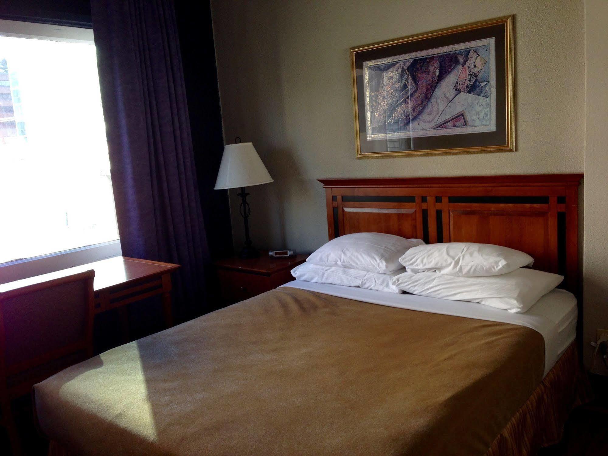 Hotel Ambassador Vancouver Eksteriør billede