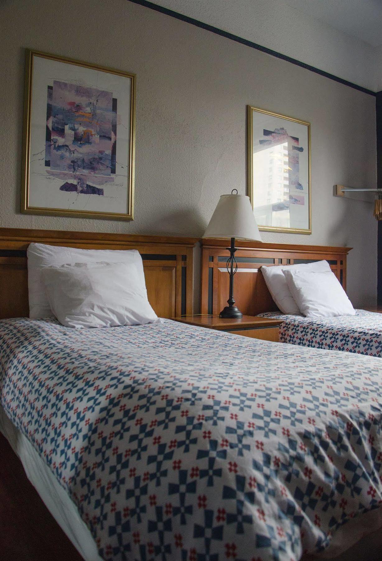Hotel Ambassador Vancouver Eksteriør billede